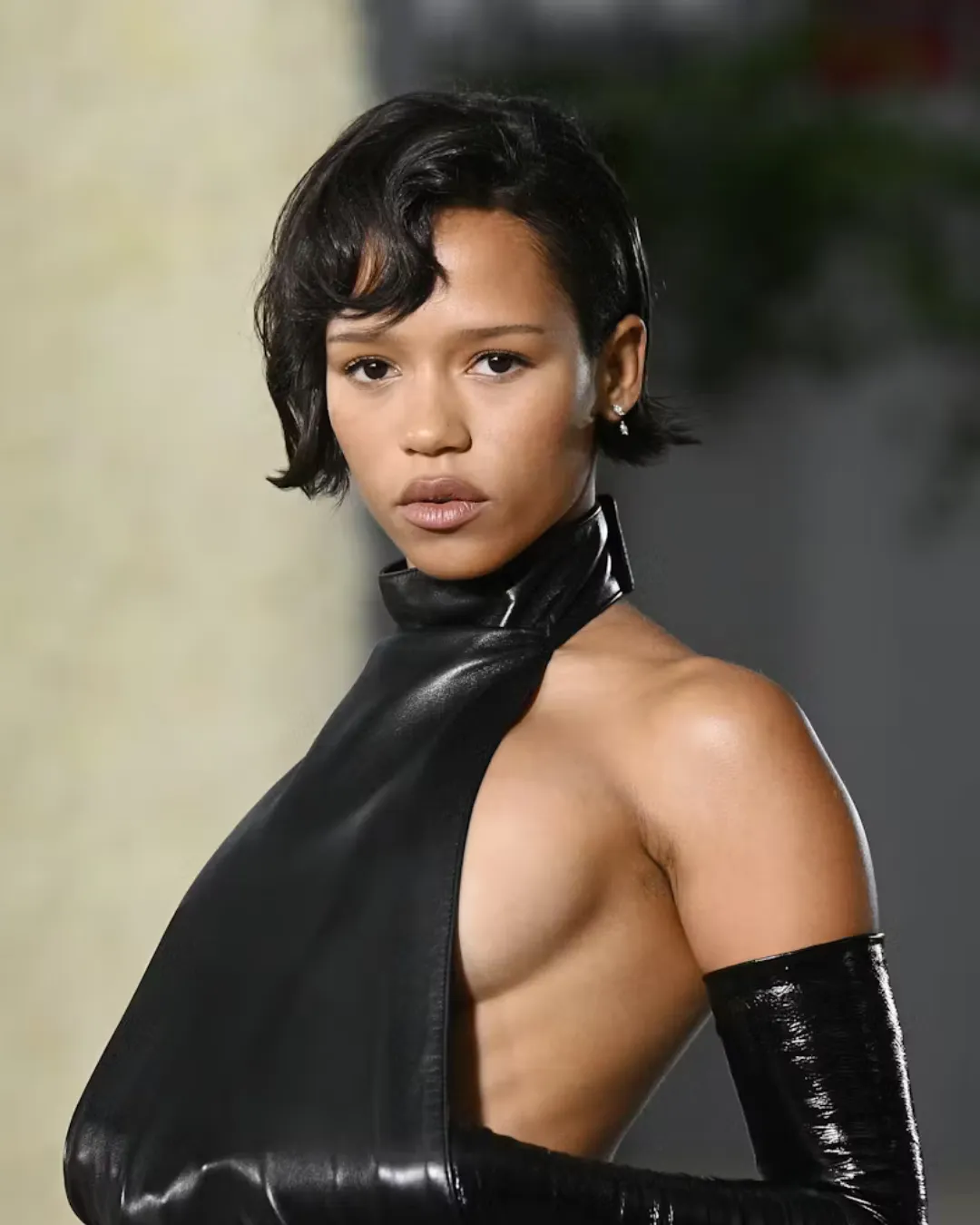 taylor russell Micro Bob short hair