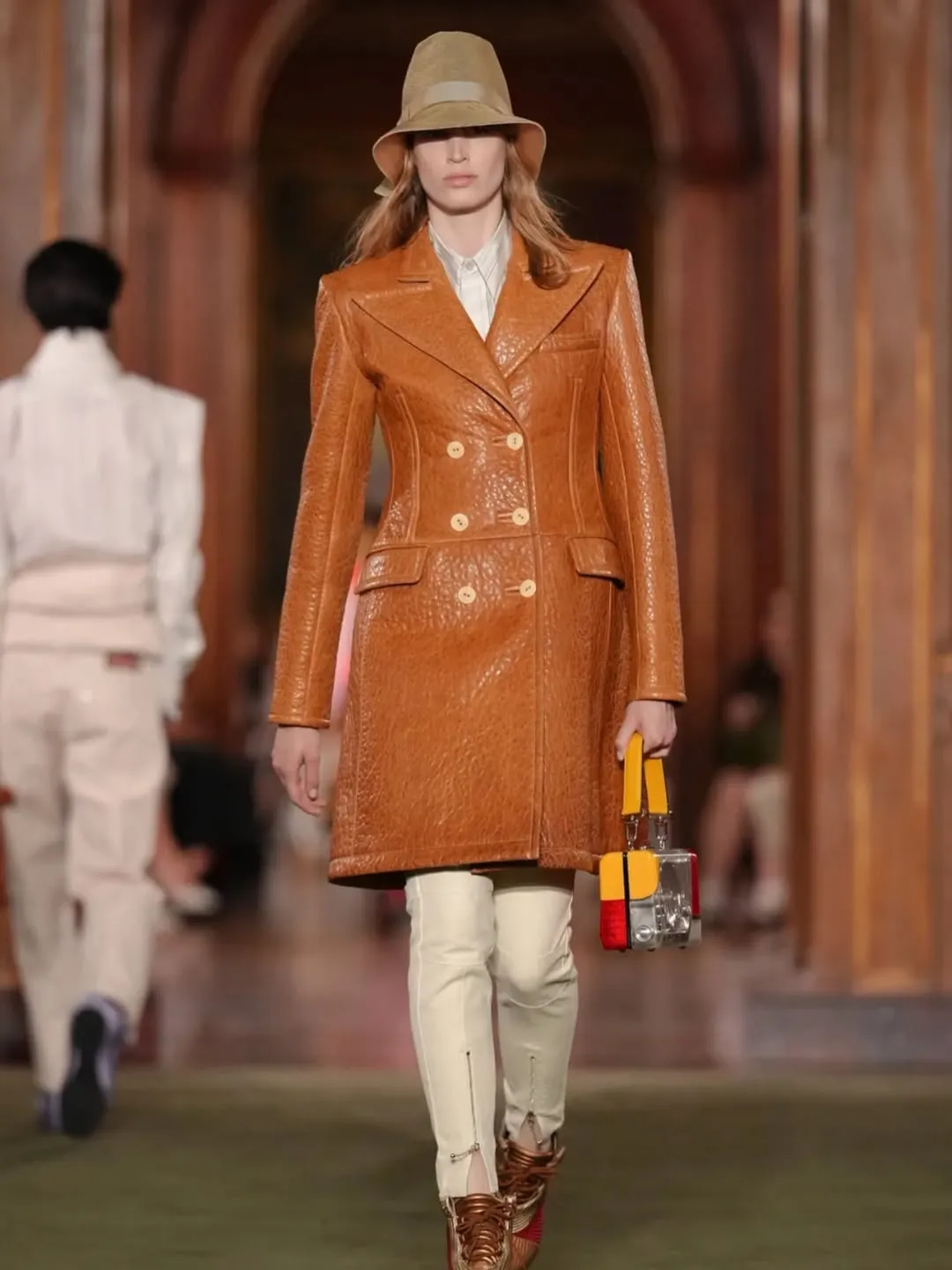 look 6 LV Cruise 2027