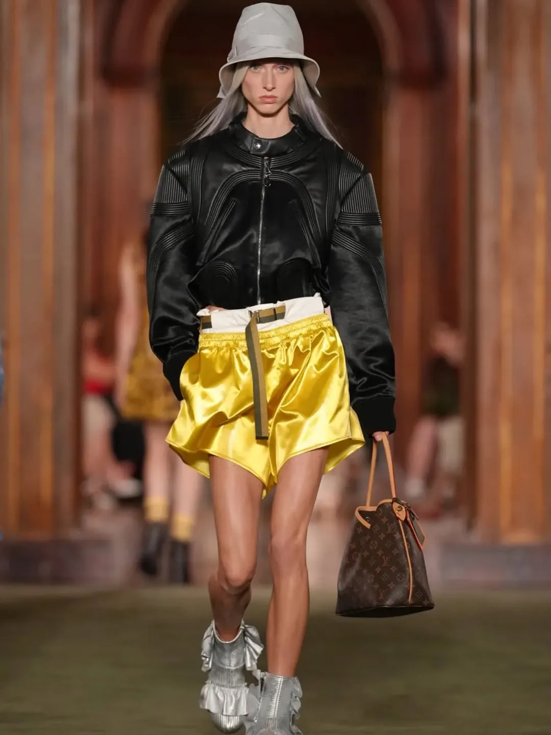 look 9 LV Cruise 2027