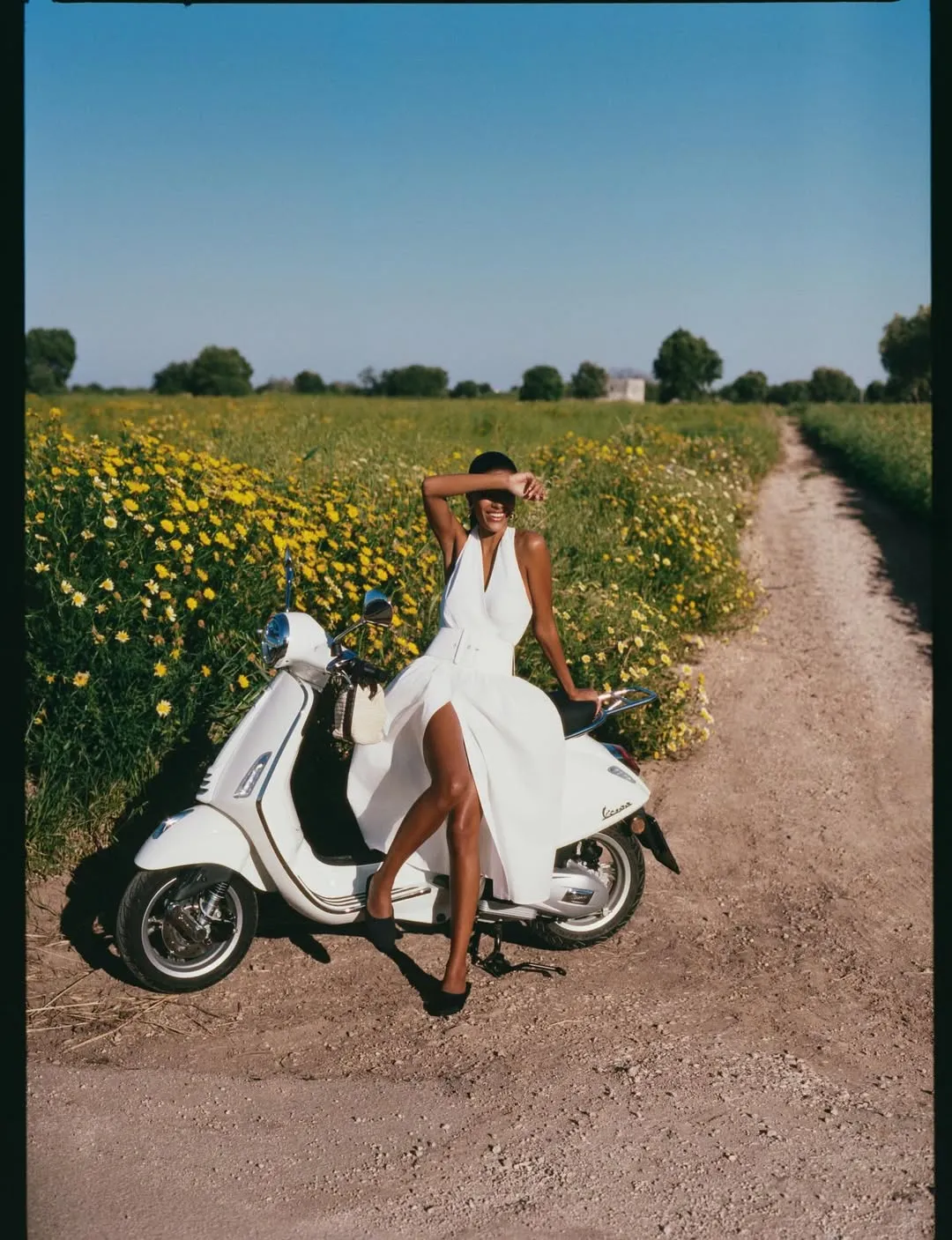 TINA KUNAKEY FOR MESHKI RESORT 2026 Elsewhere Collection LOOK 10