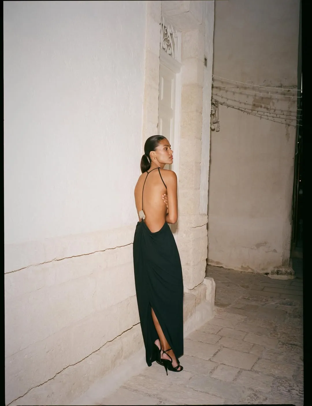 TINA KUNAKEY FOR MESHKI RESORT 2026 Elsewhere Collection LOOK 3