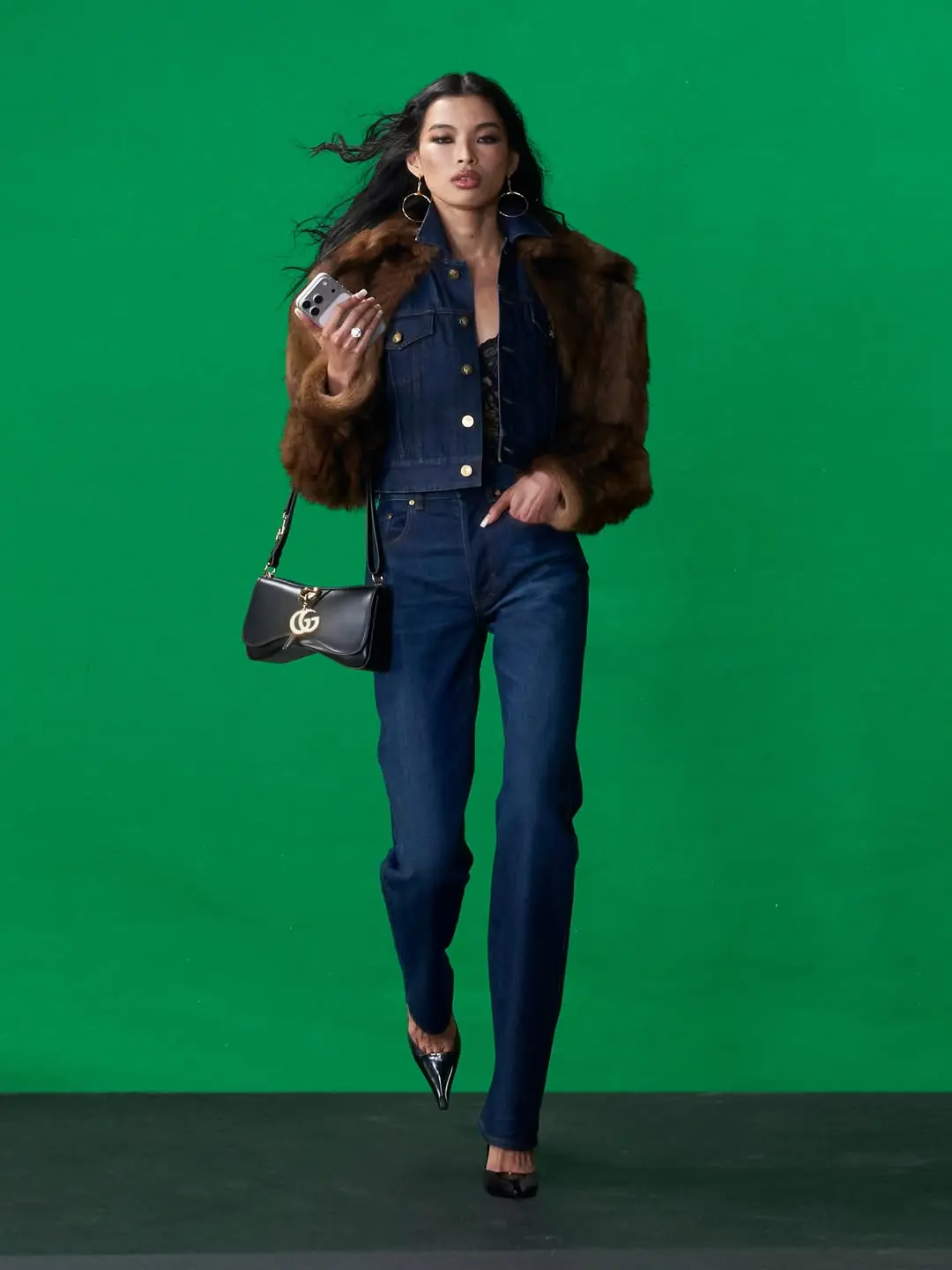 LOOK 2