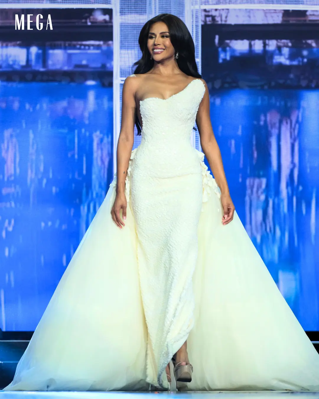 Justine Felizarta WEARING DANIEL MANILA