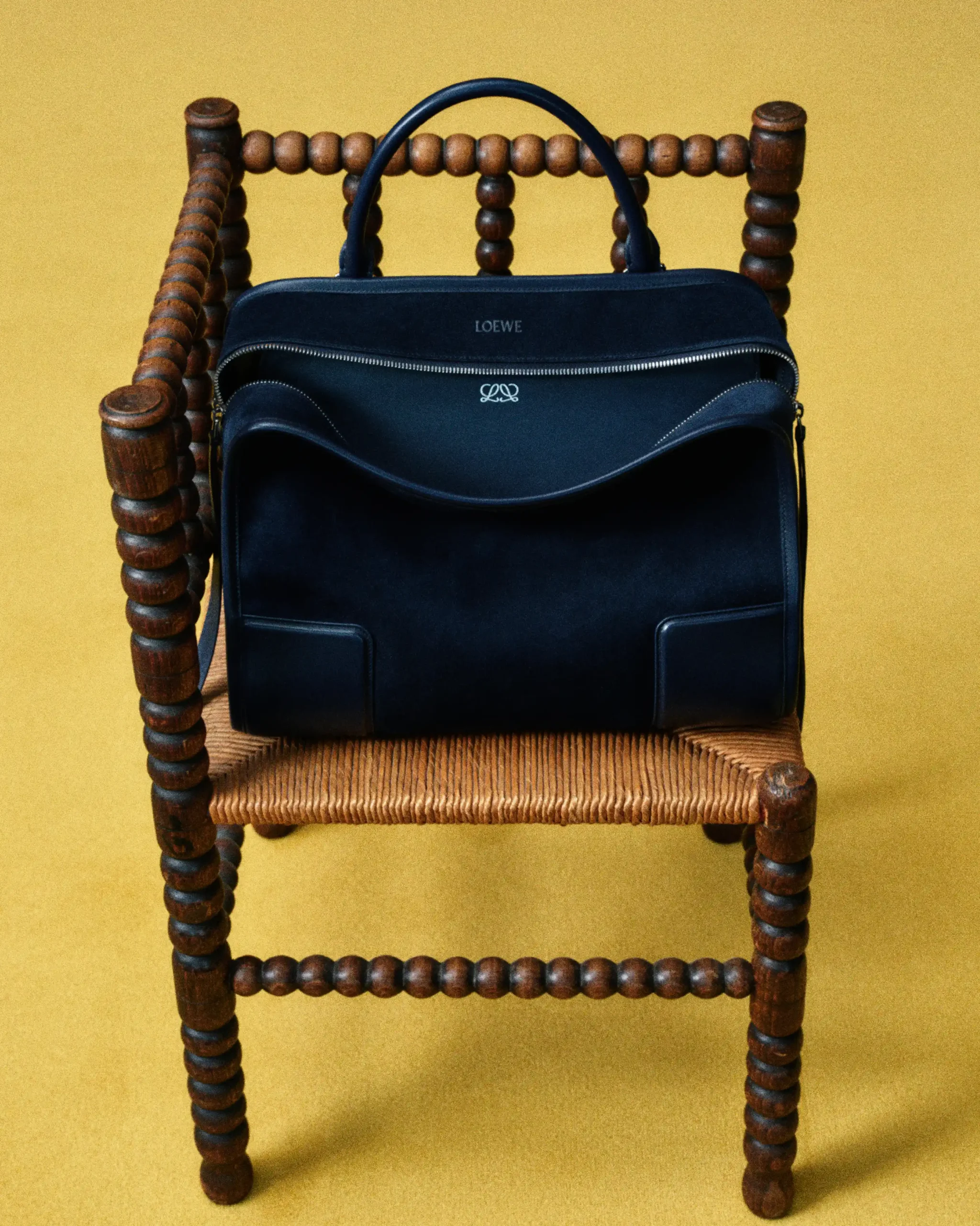 LOEWE Amazona 180