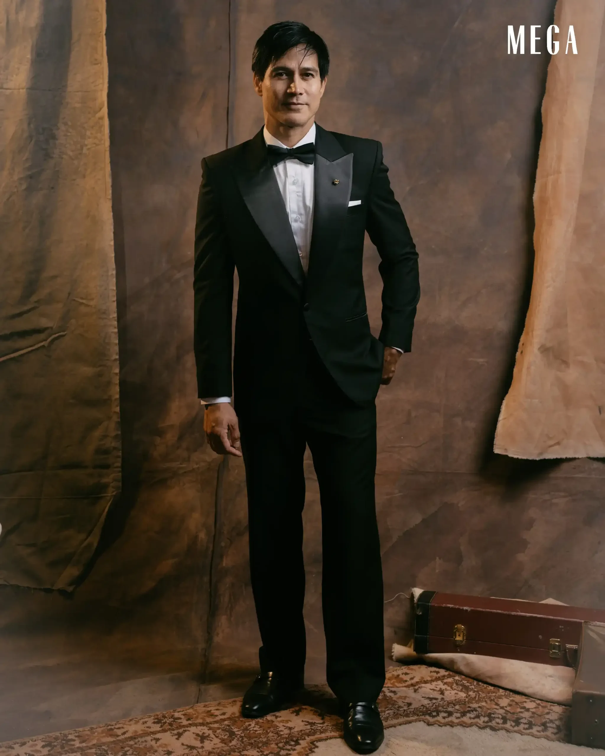 Piolo Pascual wearing Ford Sinoro