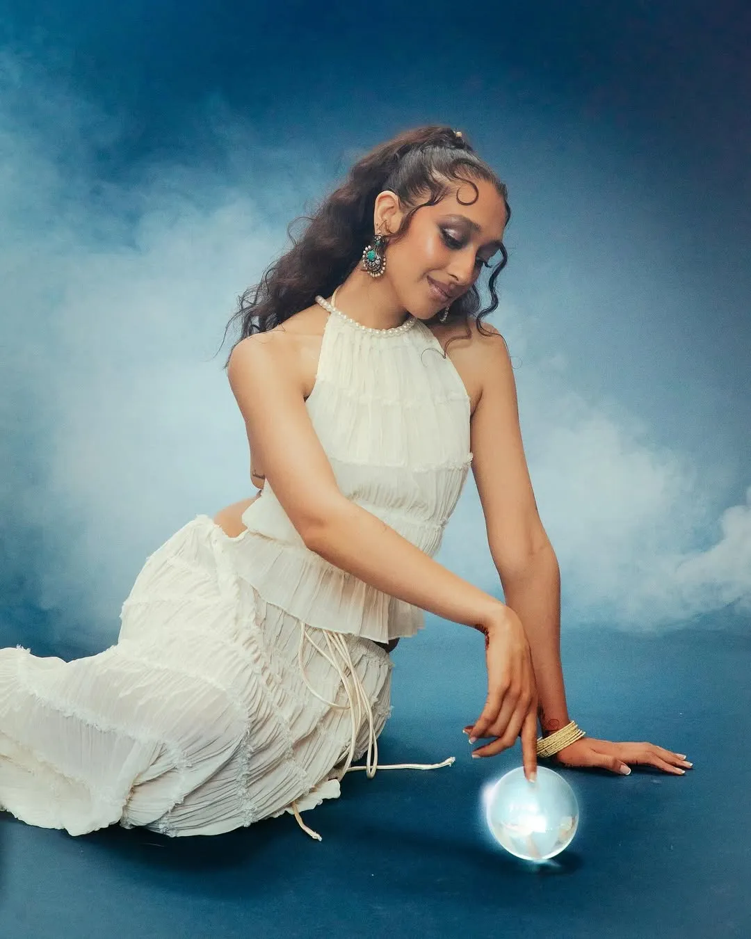 Raveena, Indian-American singer