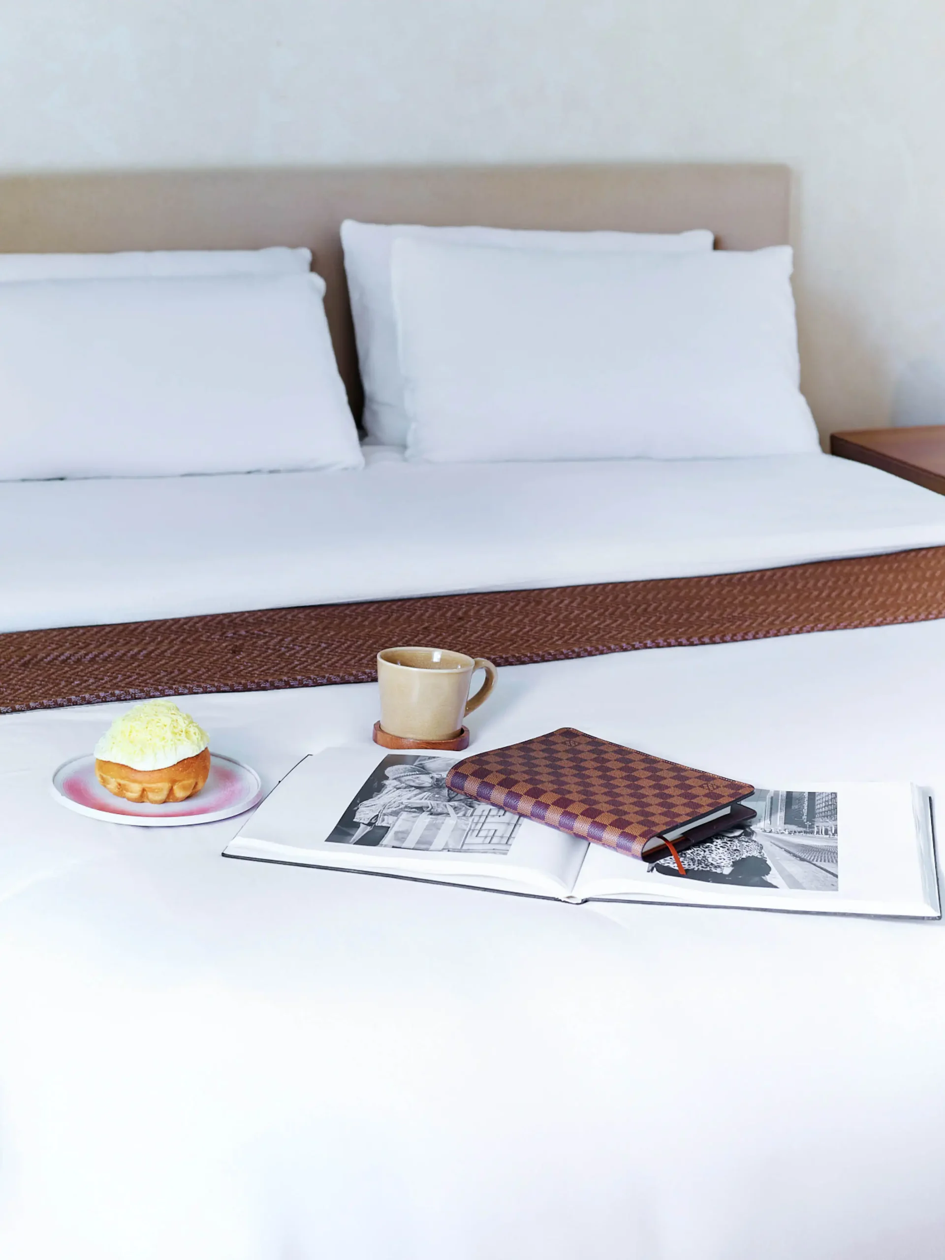 LA ZARENE SUITES TAKE PRIDE IN THEIR philosophy that revolves around the principles of exceptional hospitality, timeless luxury, and genuine connections