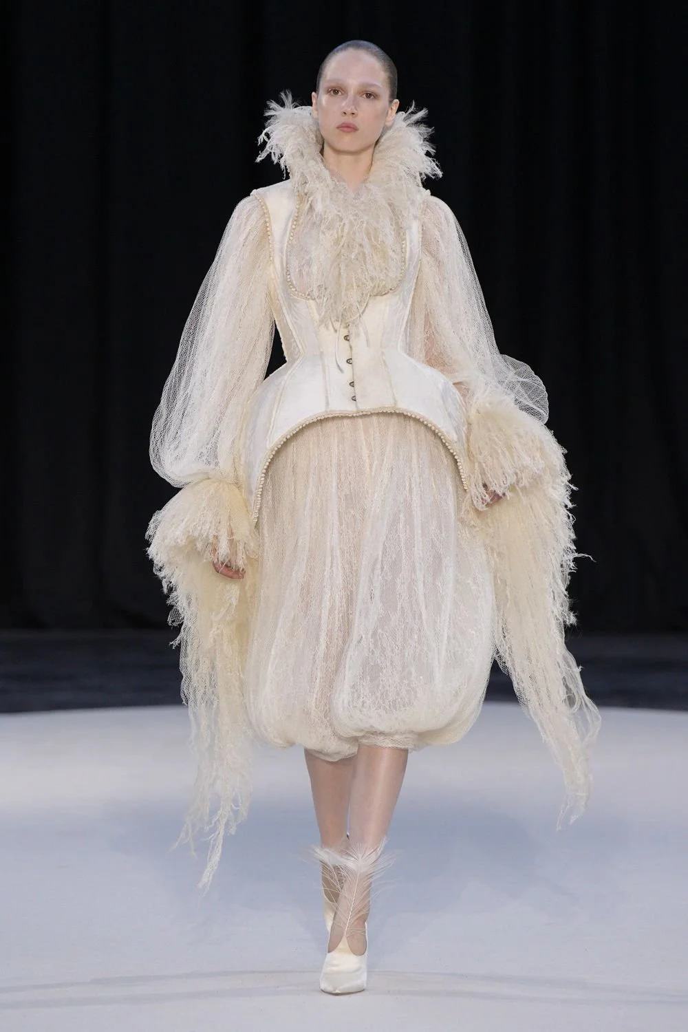 Ashi Studio Haute Couture F/W26 Look 17