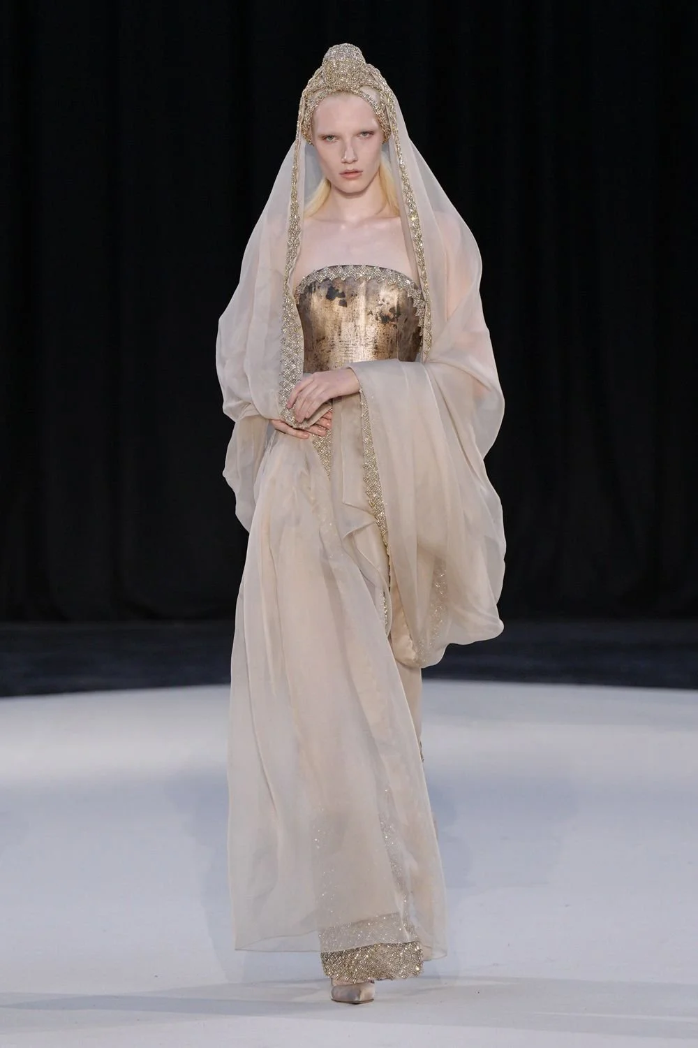 Ashi Studio Haute Couture F/W26 Look 3