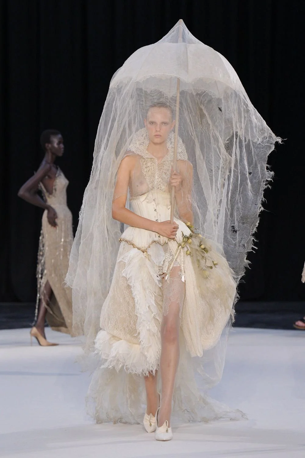 Ashi Studio Haute Couture F/W26 Look 20