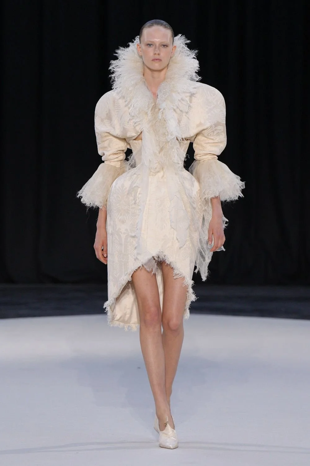Ashi Studio Haute Couture F/W26 Look 6