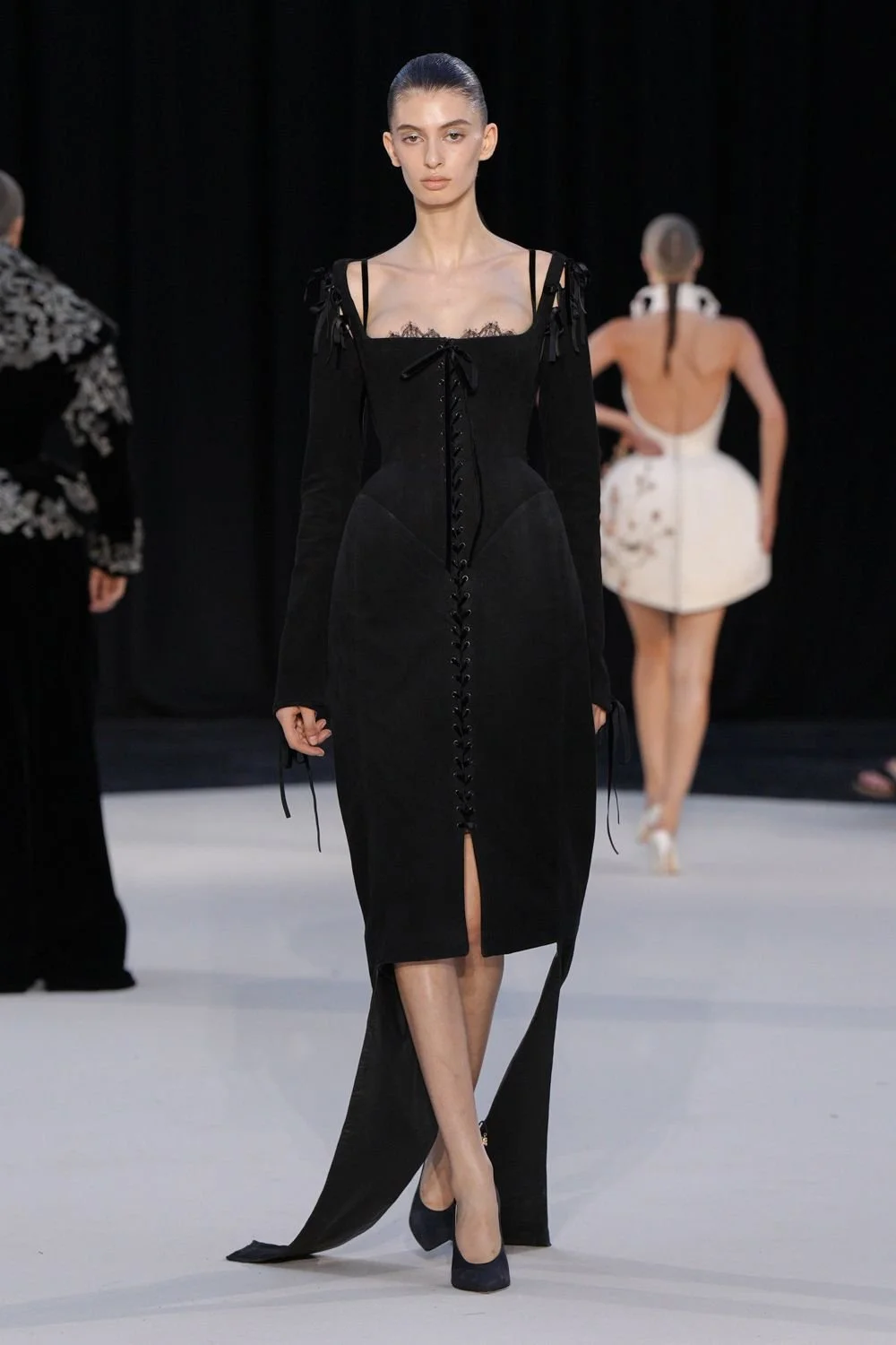 Ashi Studio Haute Couture F/W26 Look 8