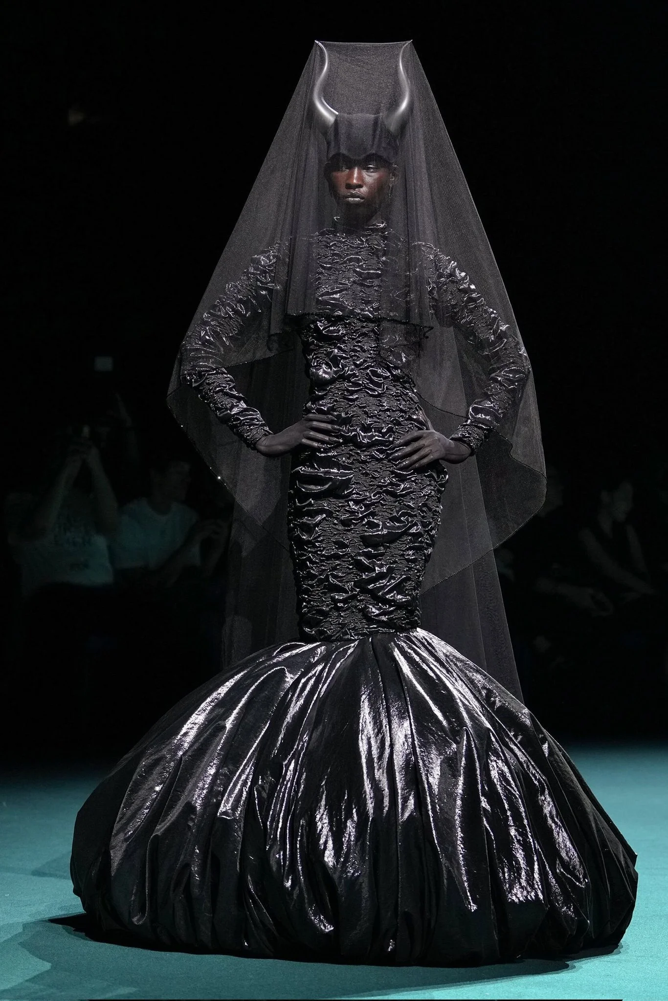 Robert Wun Haute Couture F/W26 Look 11