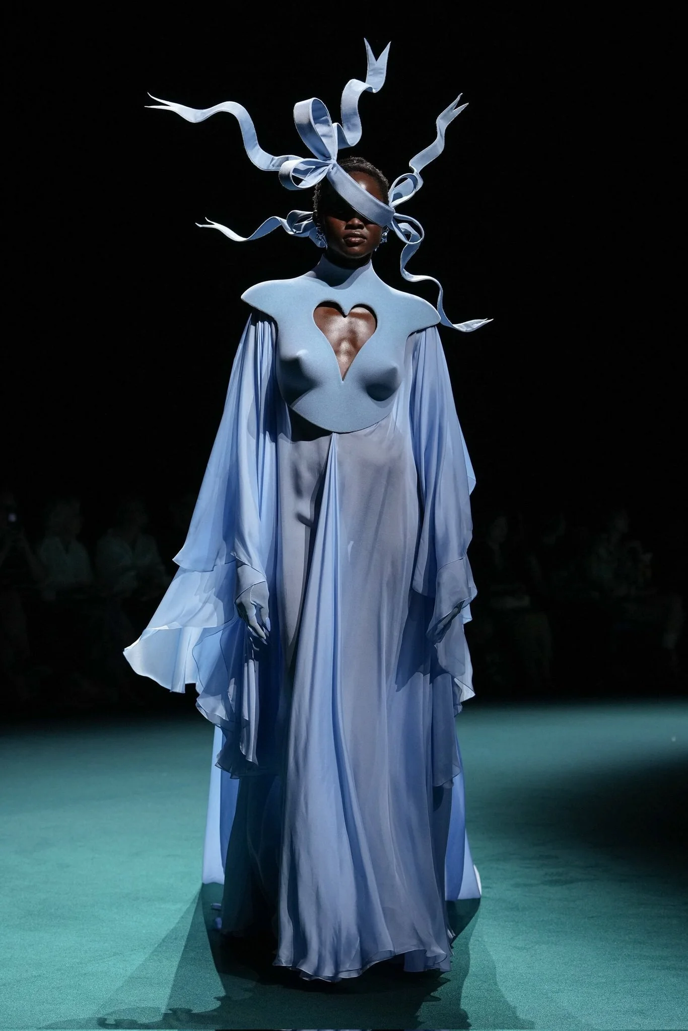Robert Wun Haute Couture F/W26 Look 13