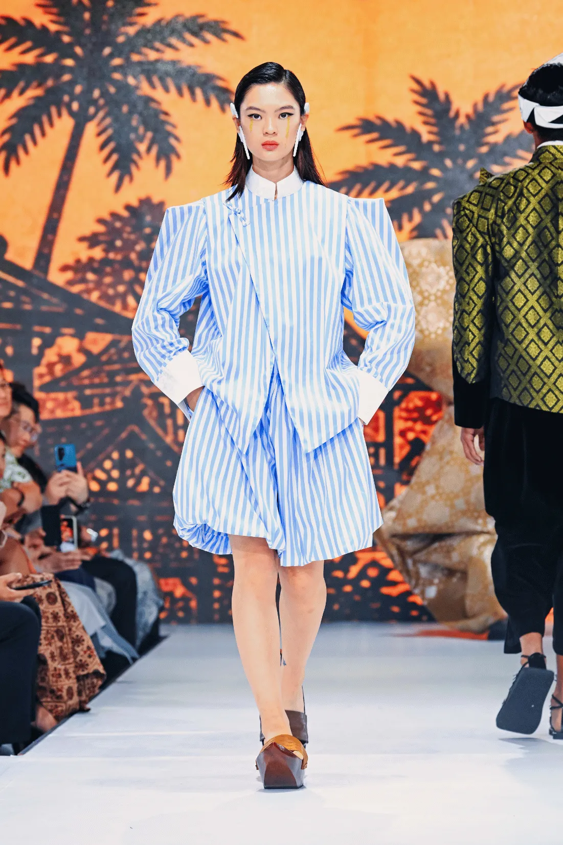 BEHATI by Kel Wen, Look 4