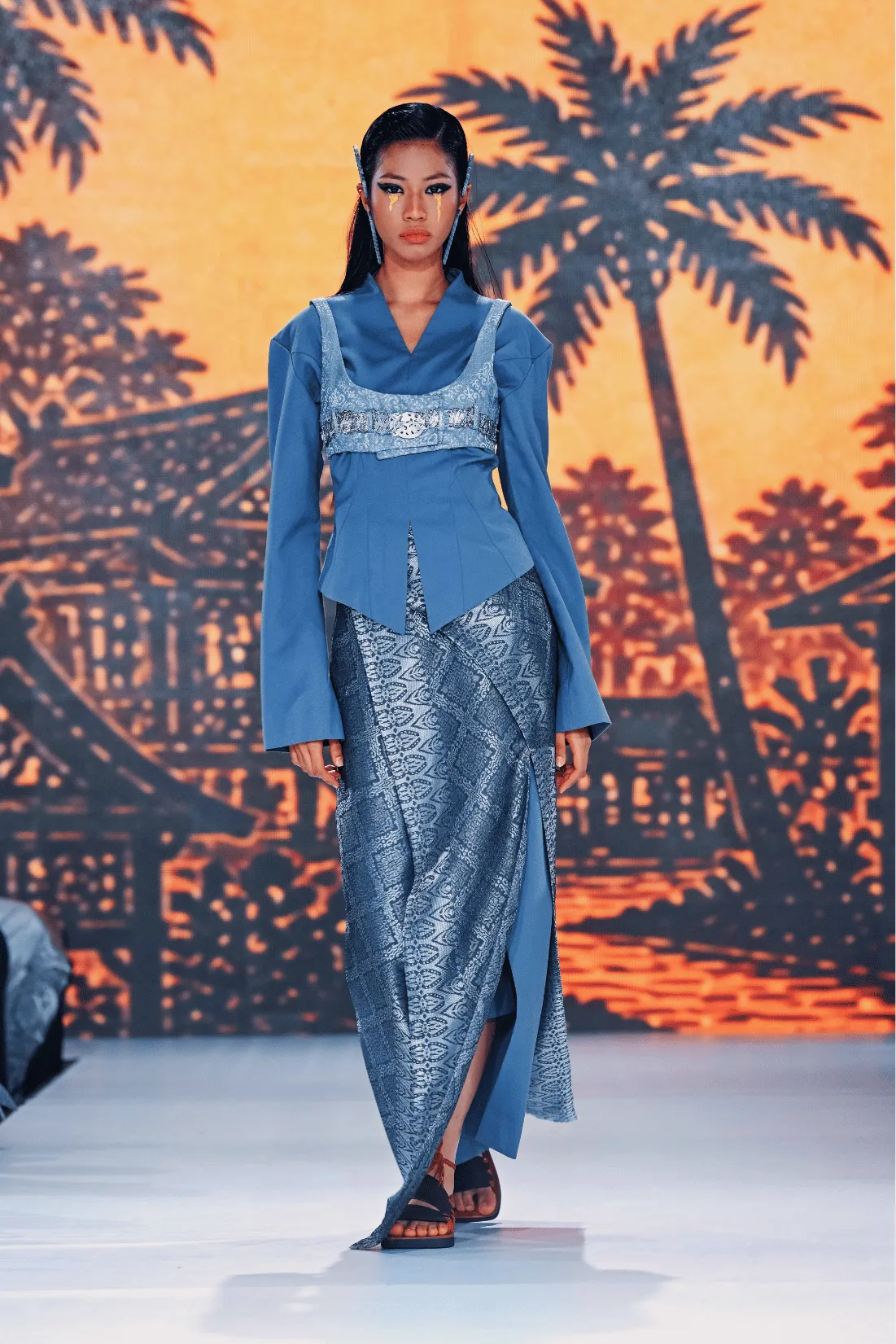BEHATI by Kel Wen, Look 1