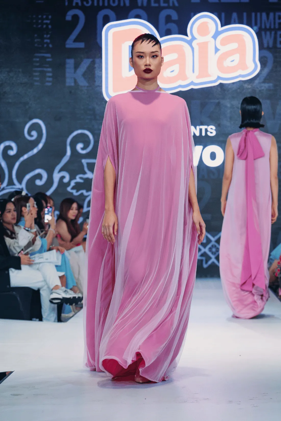 FIZIWOO by Mohd Hafizi Radzi Woo and Izree “Kai” Haffiz, Look 2