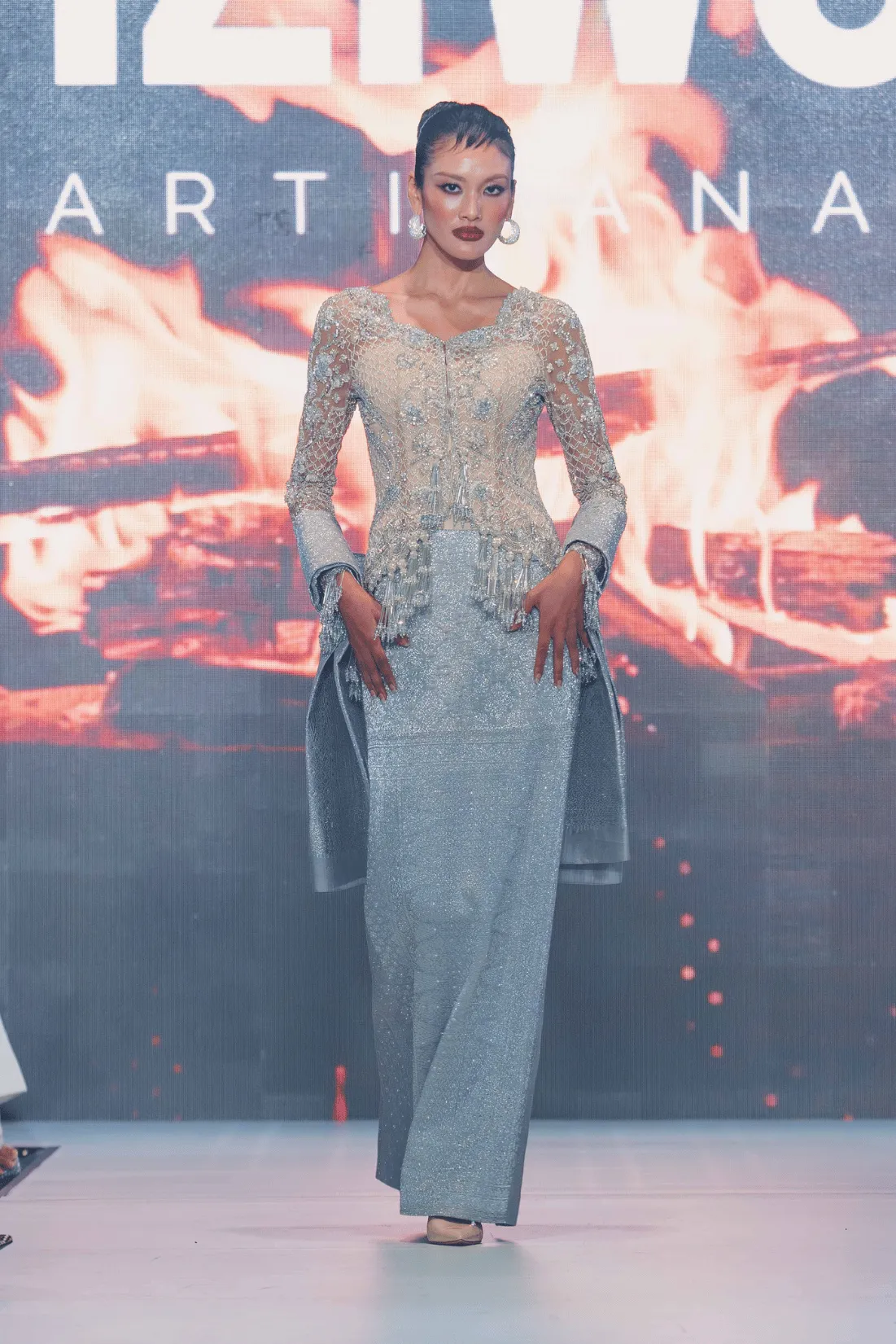 FIZIWOO by Mohd Hafizi Radzi Woo and Izree “Kai” Haffiz, Look 5