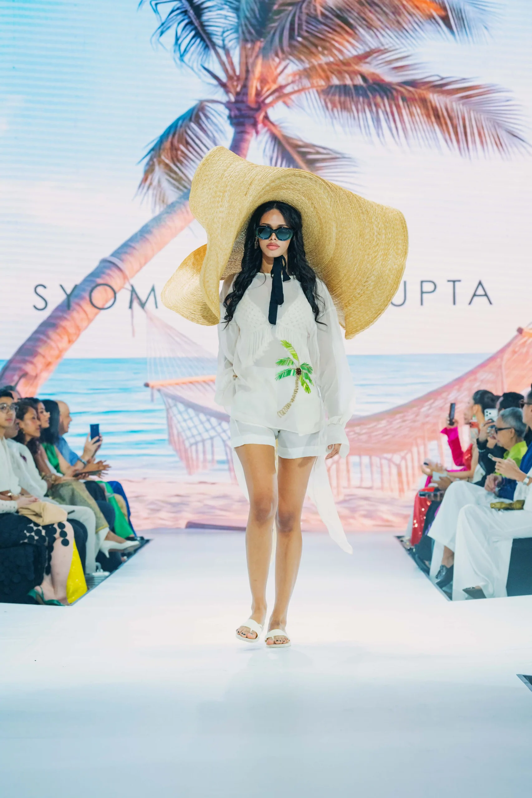 Samudera Rasa by Syomirizwa Gupta, Look 1