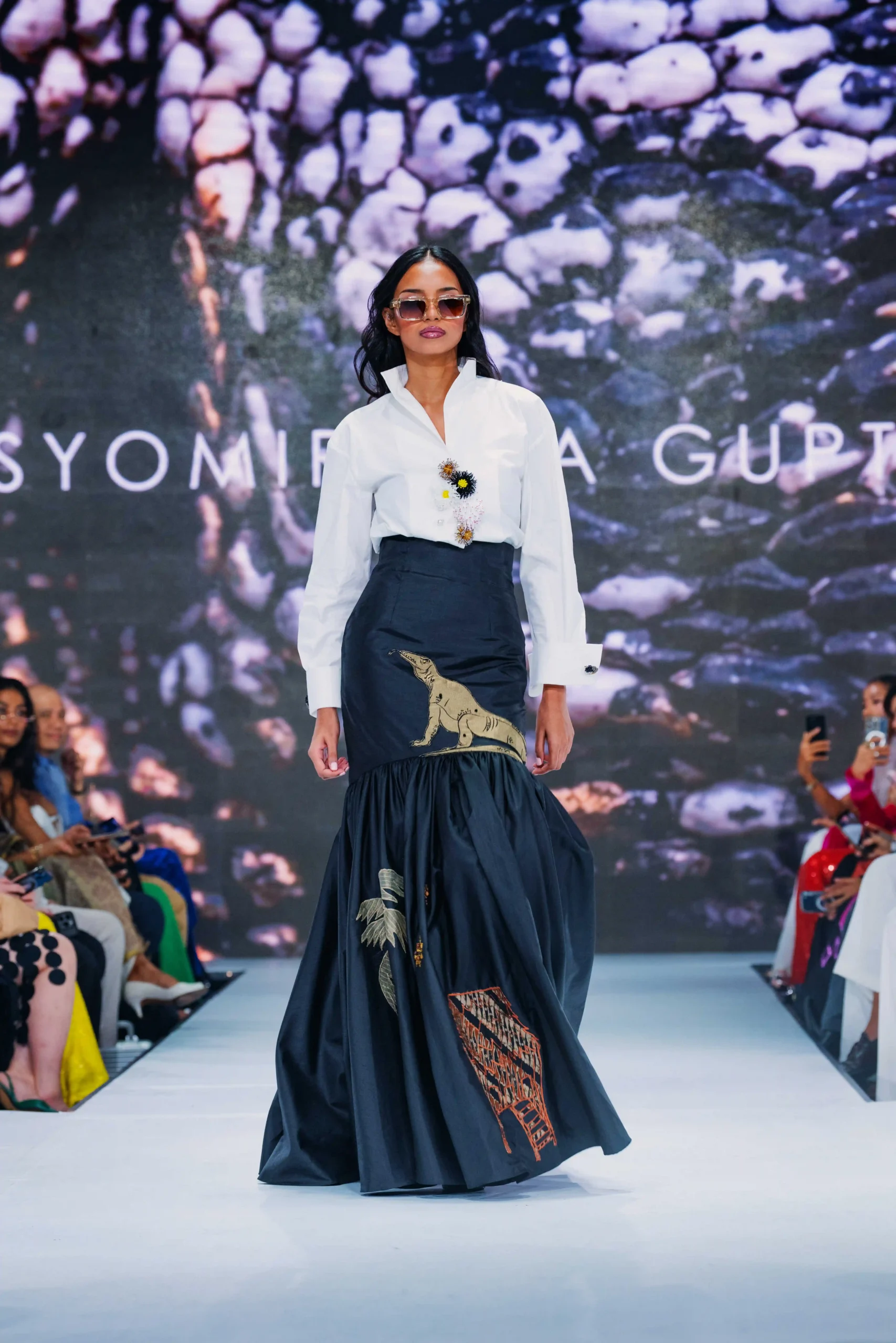 Samudera Rasa by Syomirizwa Gupta, Look 10