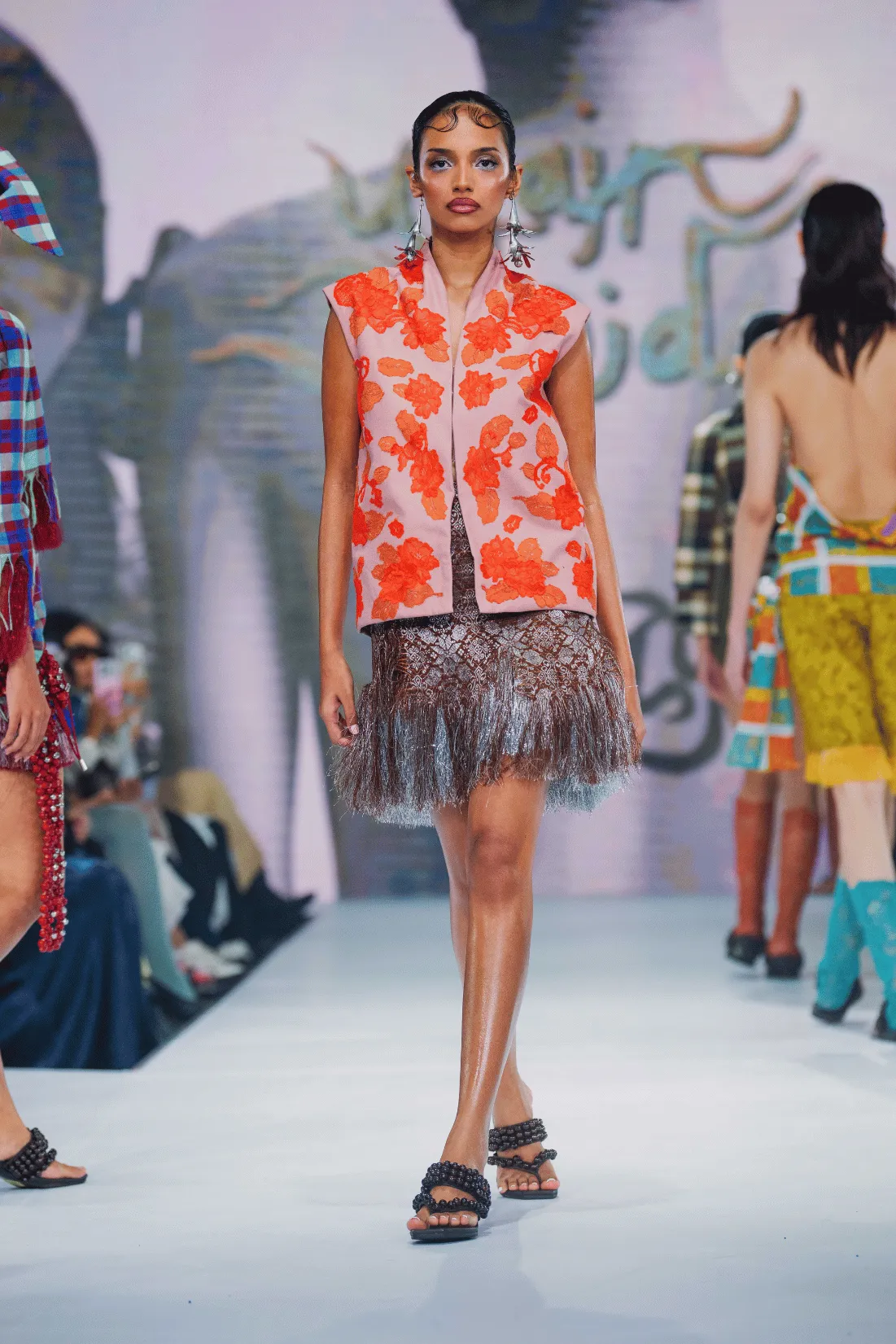 BAYU by Uzaid Shoid, Look 5