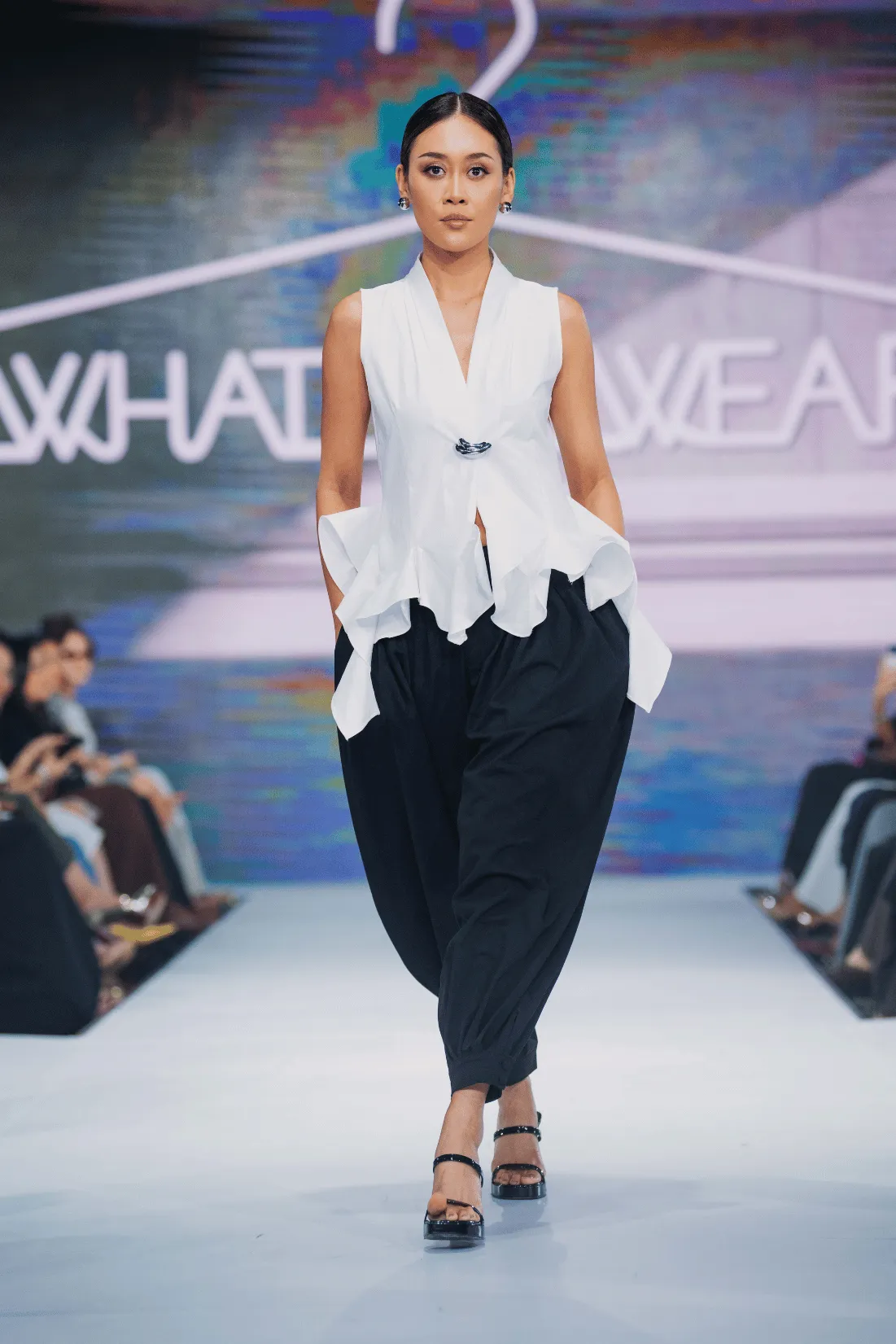 What To Wear at KLFW 2026, Look 6