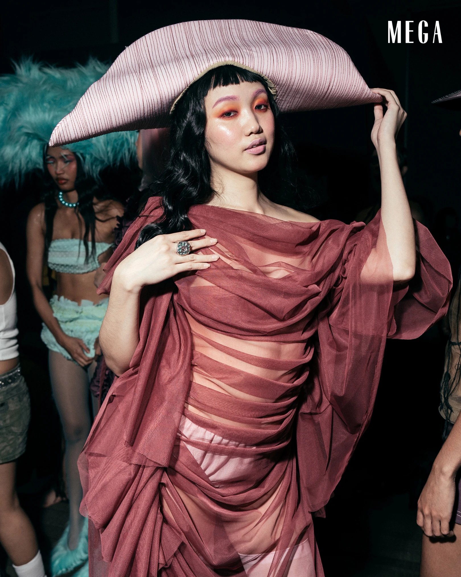 Queer Notes by Yana Kalaw, Look 1