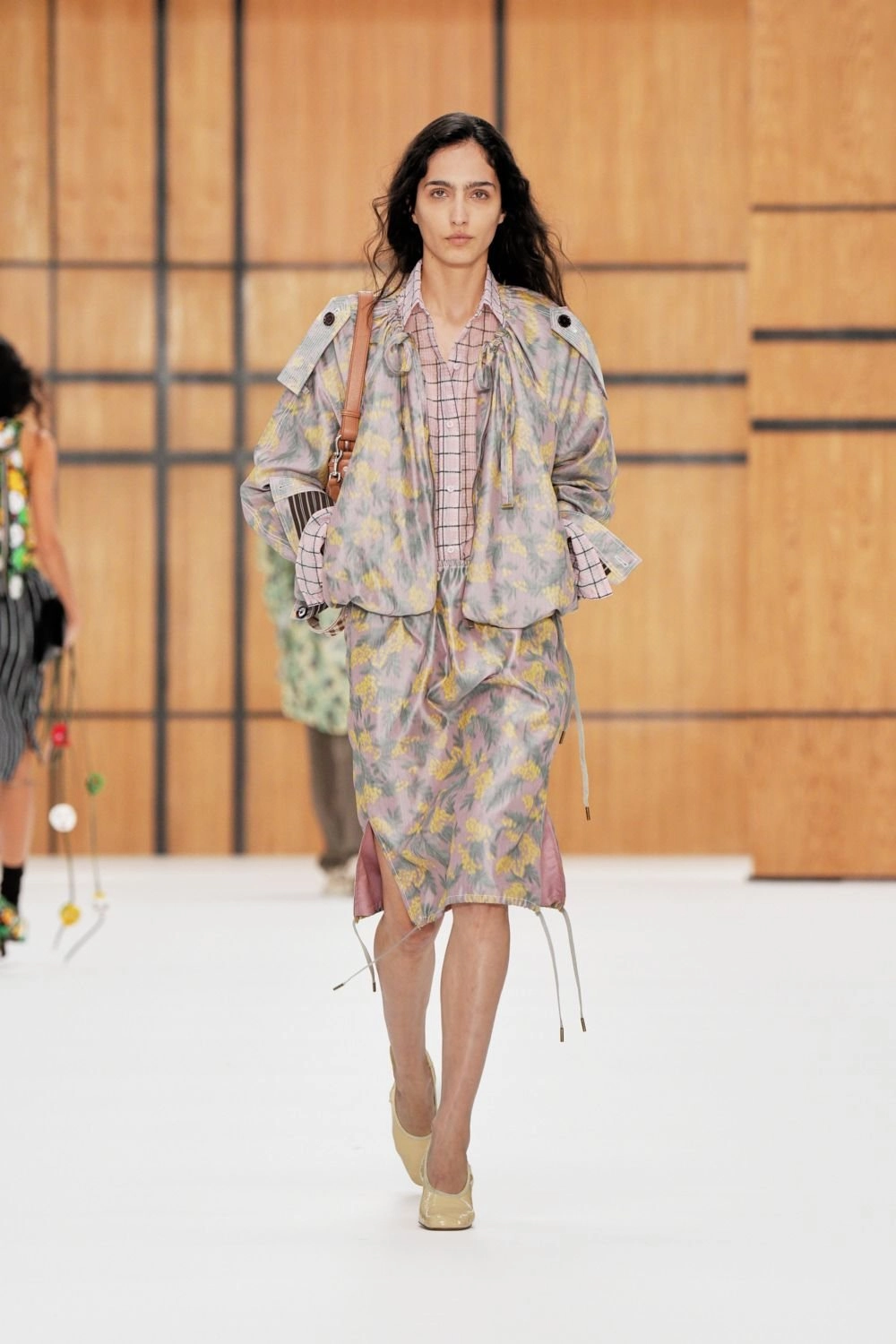 Burberry S/S27, Look 8