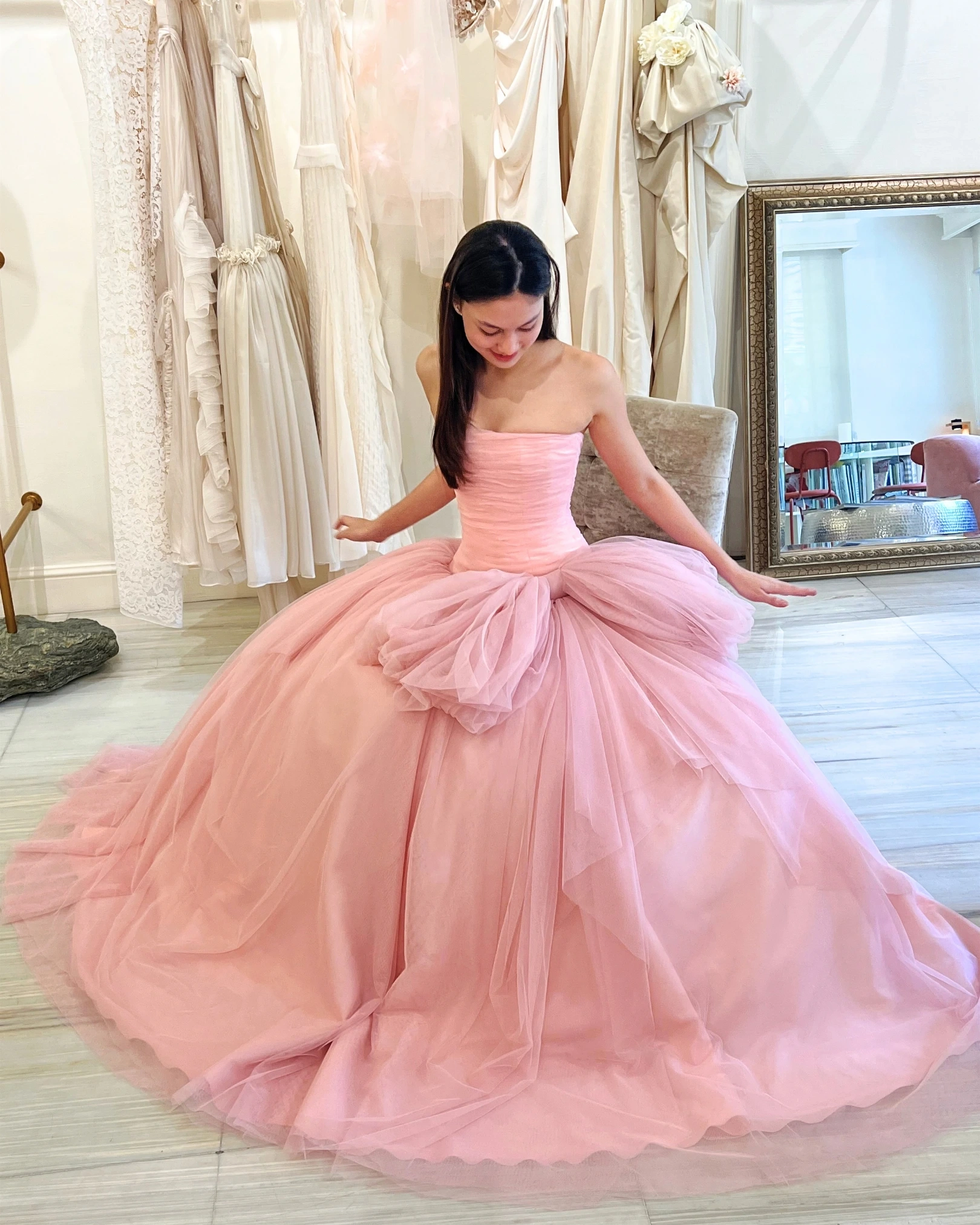 From fitting room to debut night