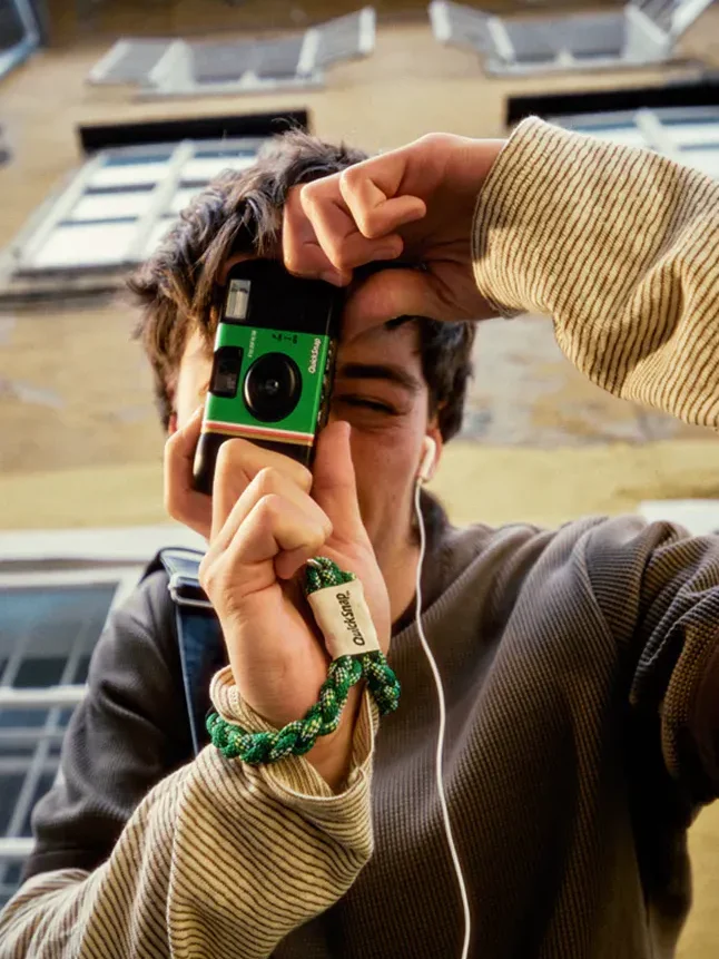 FUJIFILM QUICKSNAP™