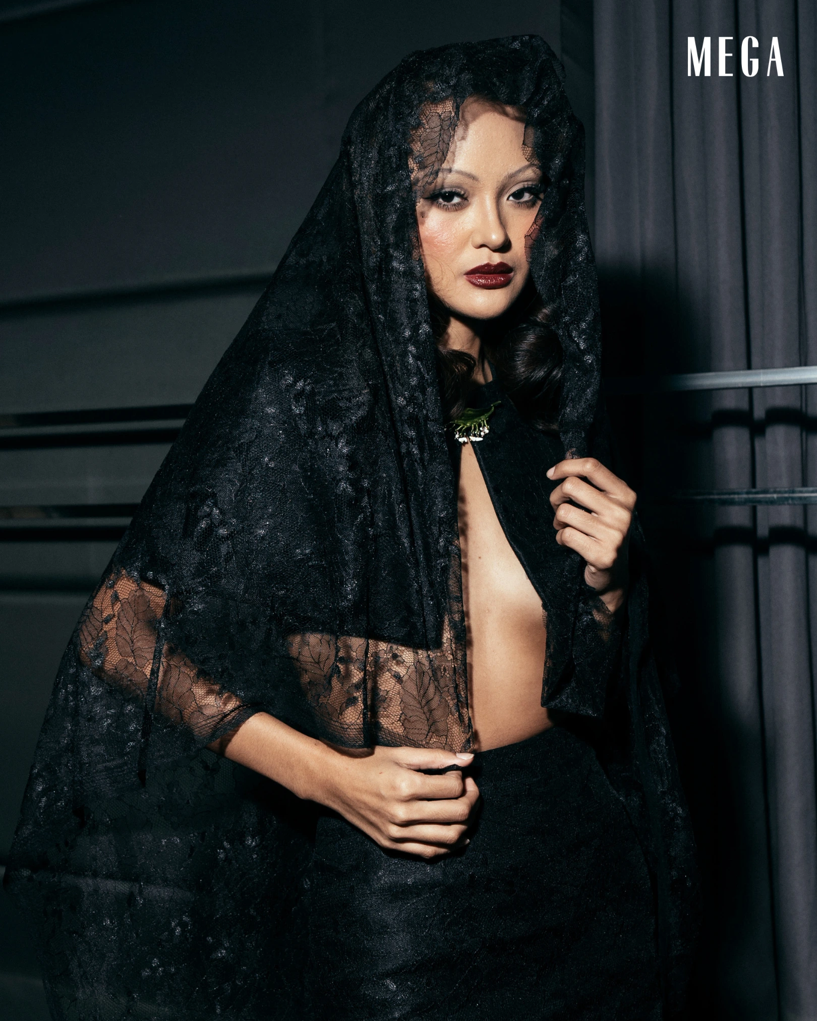 Sampaguita Queenpin by Lilah Roché