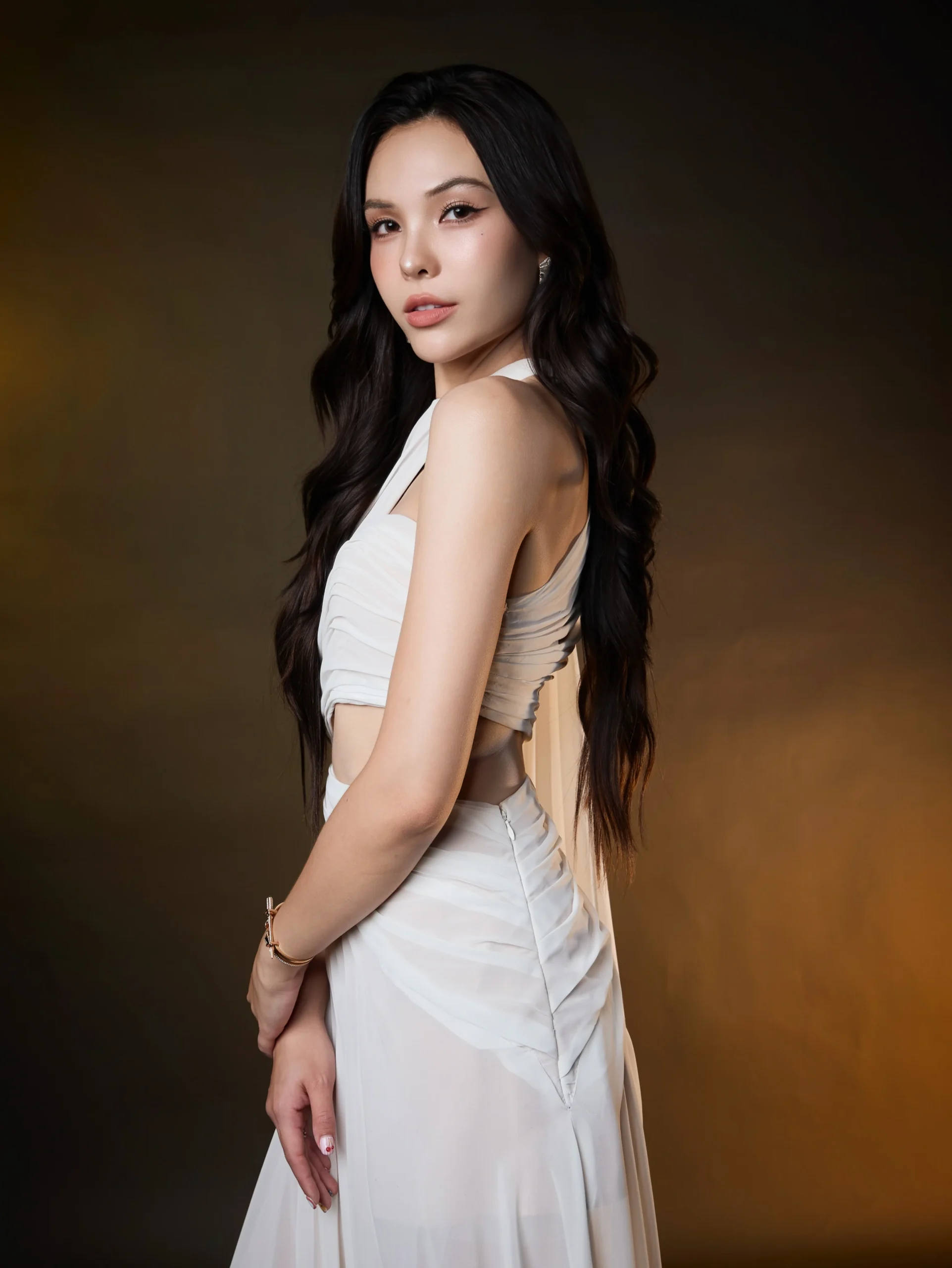 Sonya Saranphat Pedersen, Thai-dutch actress
